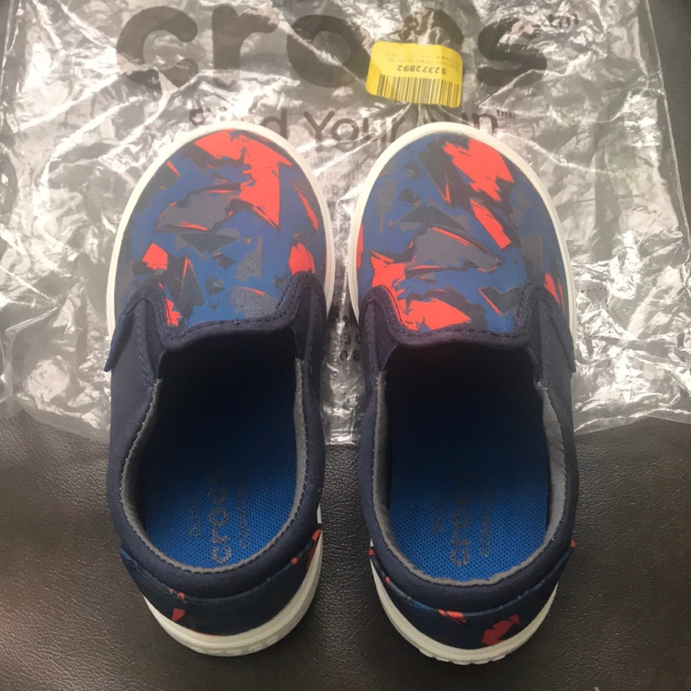 Boys Crocs size 10
